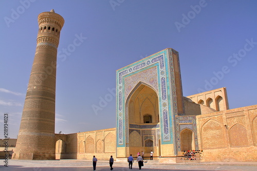 Poi Kalon Mosque and Minaret in Bukhara, Uzbekistan photo