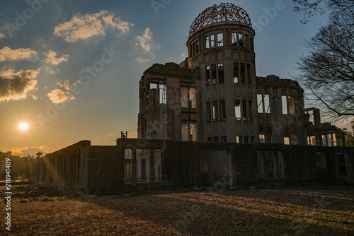 原爆ドーム ( Atomic bomb dome )