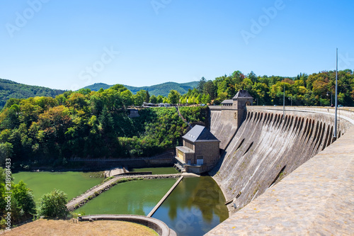 Die Staumauer des Edersees