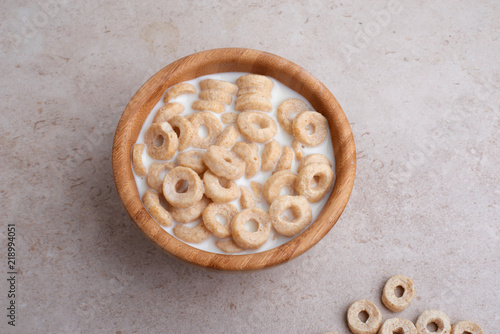 cereal with milk, cheerios with whole grain honey natural product
