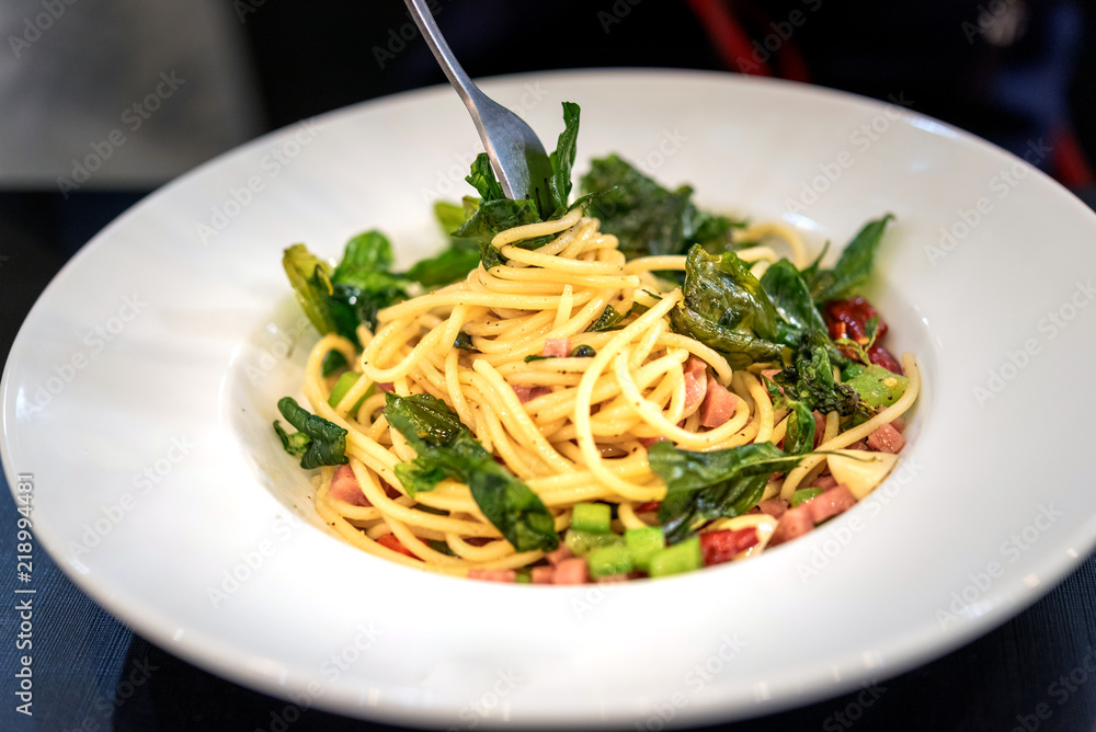 Spaghetti spicy with bacon and basil dried chilli Spaghetti spicy with bacon and basil dried chilli