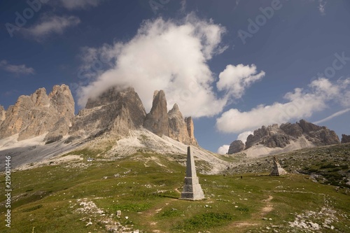 Montañas Dolomitas photo