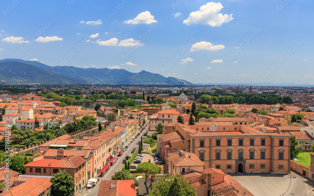 Aussicht auf die Stadt Pisa vom Schiefen Turm