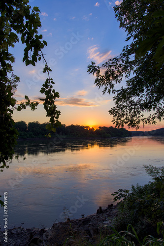 Parkville Bend, Missouri River © MEndersbe