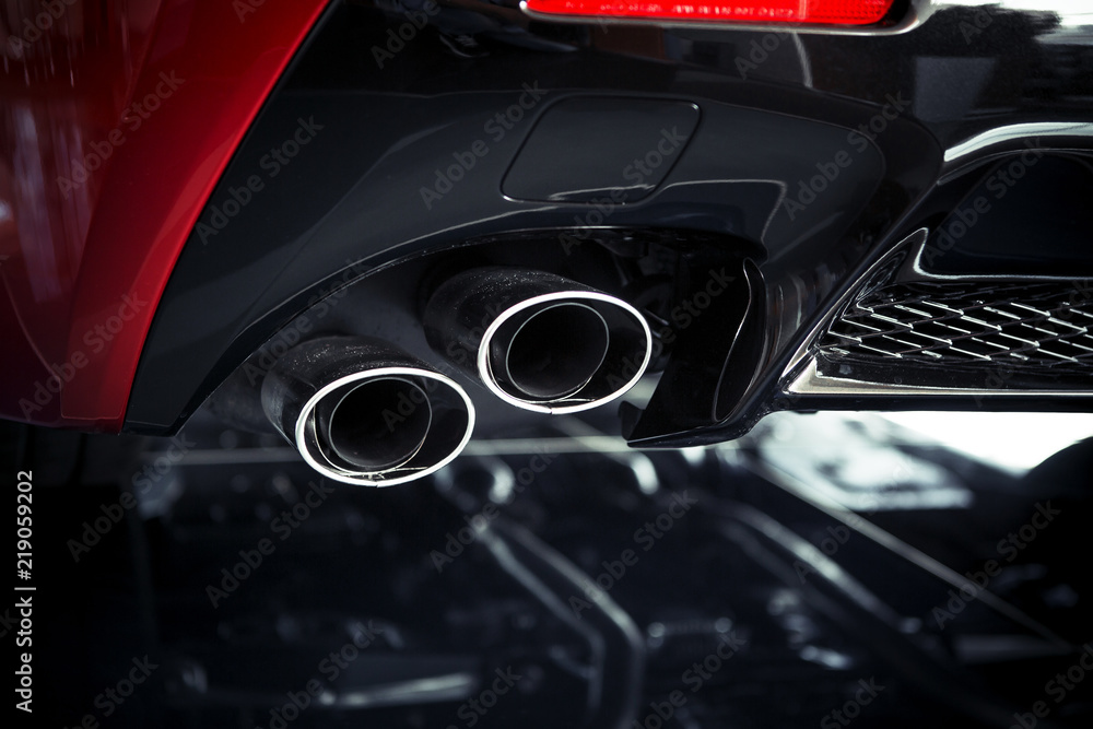 Obraz premium Automobile exhaust pipe