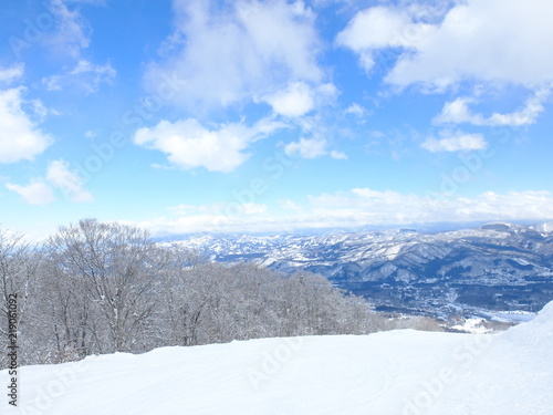 雪山からの眺め © Taro
