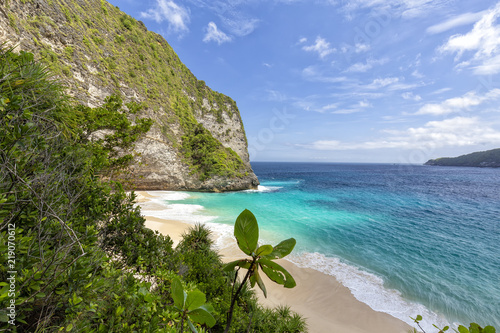 Stunning view of Kelingking Beach in Nusa Penida, Indonesia. photo