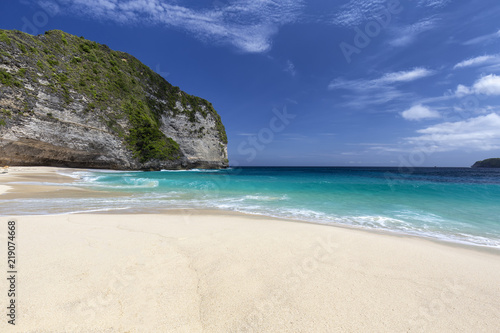 A sun soaked portion of Kelingking Beach in Nusa Penida, Indonesia.