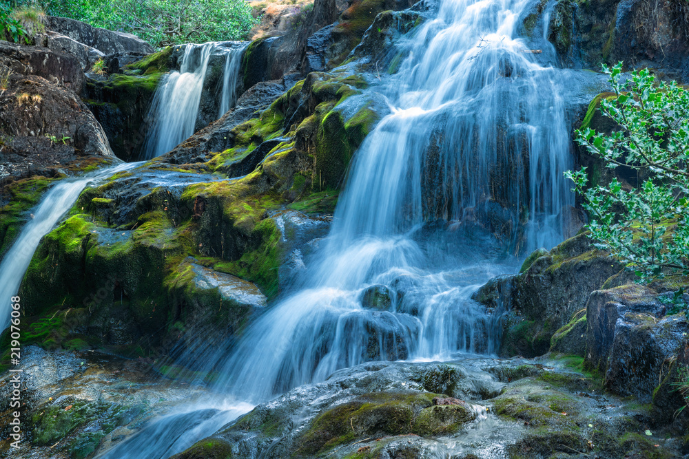 Obraz premium Wasserfall im Snowdonia NP