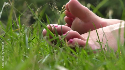  Women's feet 