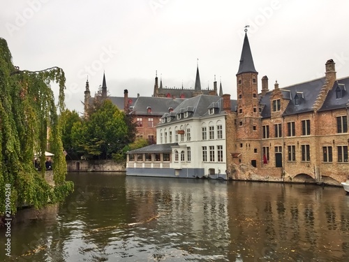 Canal in bruges belgium in autumn  © RLS