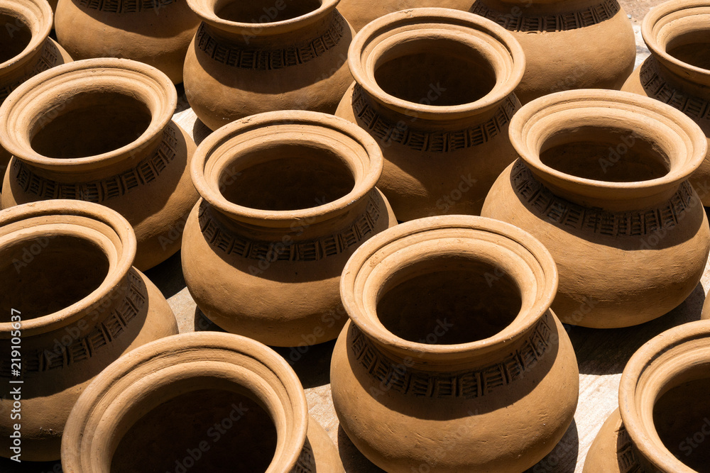 Many pottery handmade leaves for hang to dry. Many pottery handmade leaves for hang to dry.