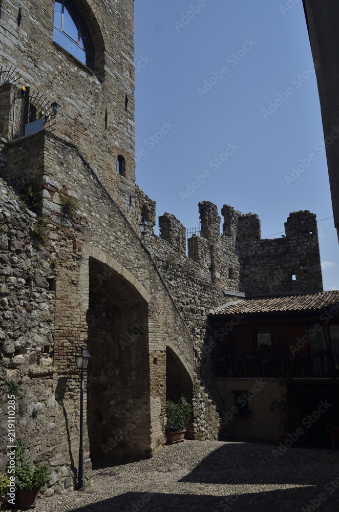 Castello Padenghe Castello Padenghe