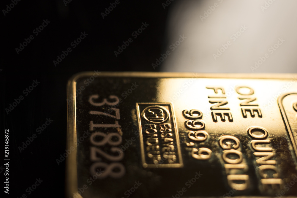 Gold bullion ingot 999.9 bar Gold bullion ingot 999.9 bar