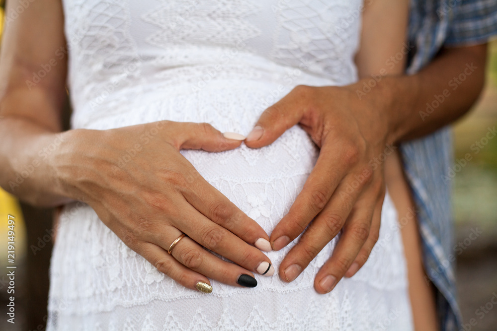 pregnancy, heart from the hands of mom and dad pregnancy, heart from the hands of mom and dad