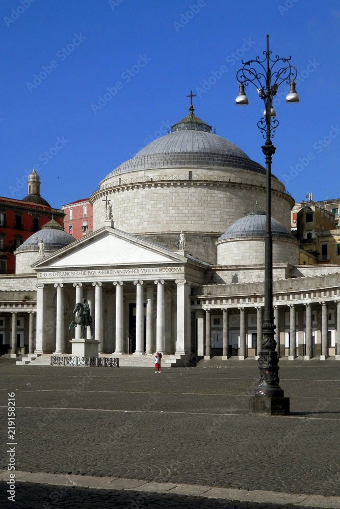 Napoli piazza plebiscito