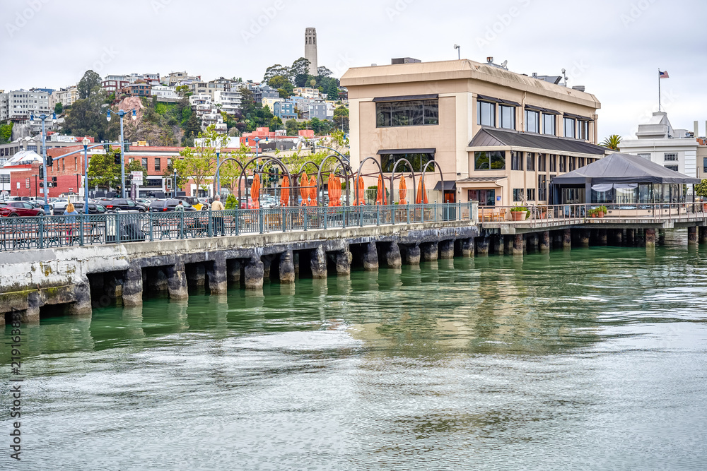 Fototapeta premium View of Embarcadero Embankment, San Francisco, California, USA