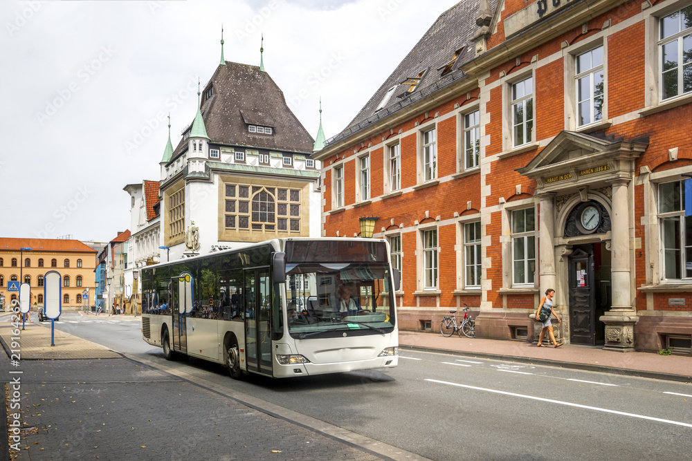 Fototapeta premium Stadtbus, Celle 