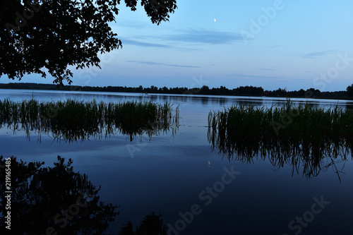 Fototapeta Naklejka Na Ścianę i Meble -  piękny wieczór nad mazurskim jeziorem