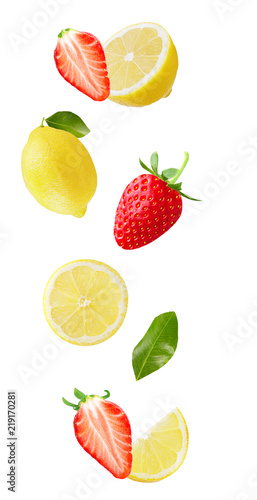 Fototapeta Naklejka Na Ścianę i Meble -  Flying lemon and strawberry isolated on white background
