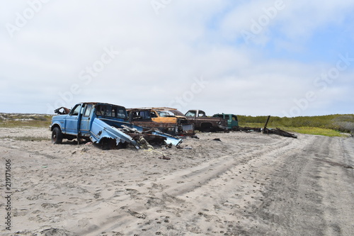 centerio de autos en la playa de Comondú Baja California Sur Mexico. © Lupestyle