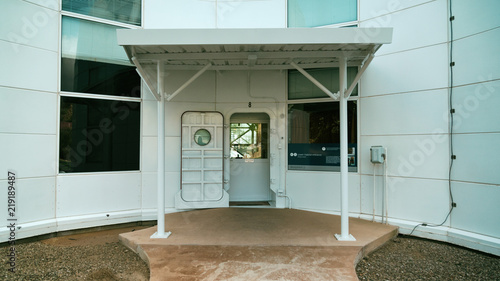 entrance to the building photo