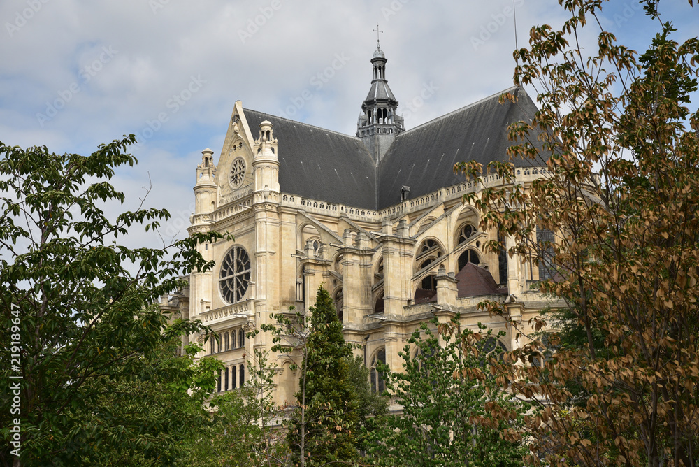 Fototapeta premium Architecture gothique de Saint-Eustache à Paris, France