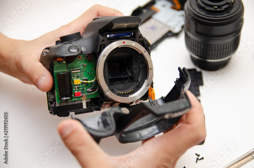  Repair of a broken digital SLR camera 