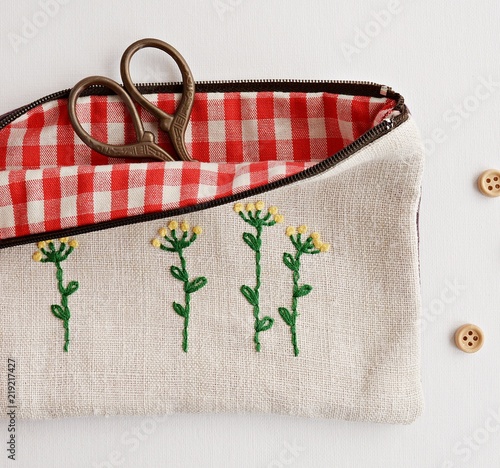 Handmade embroidery zipper pouch with red checked lining