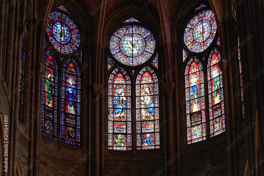 Kirchenfenster im Chorraum, Chapelle Notre-Dame des Sept Douleurs, Kathedrale Notre-Dame de Paris, Ile de la Cité, Paris, Frankreich, Europa