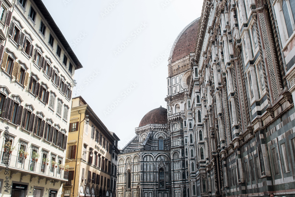 Obraz premium The exterior of st. mark's basilica in Venice, Italy
