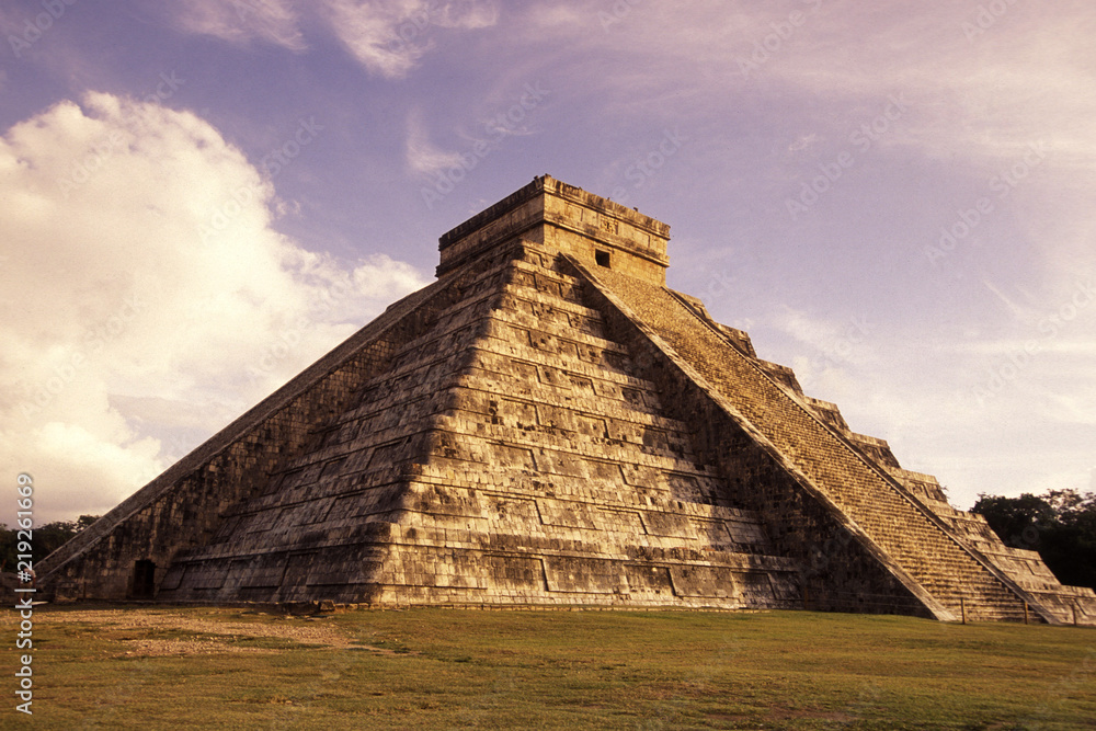 MEXICO YUCATAN CHICHEN ITZA MAYA RUINS MEXICO YUCATAN CHICHEN ITZA MAYA RUINS