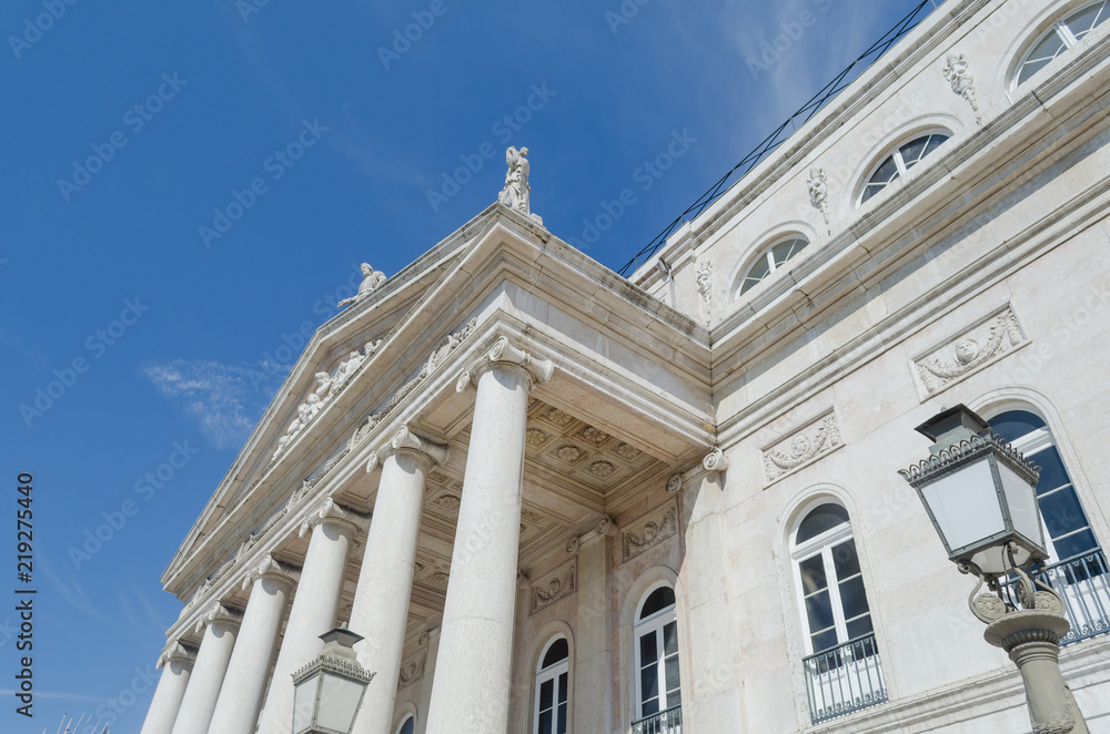 Fachada del Teatro Dona Maria, Lisboa. Portugal