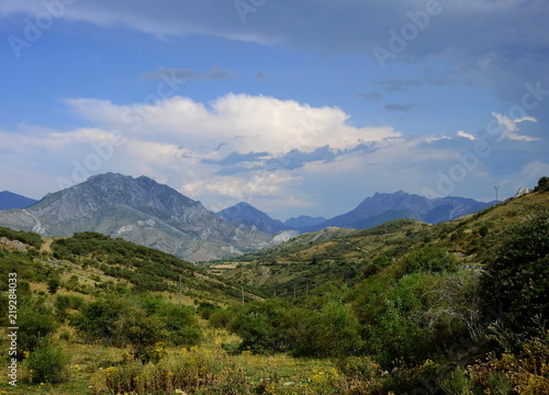 Paisaje del norte español en verano