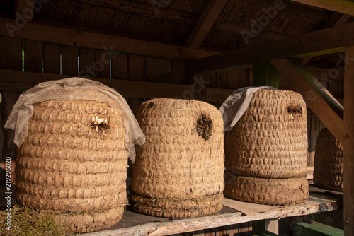 Traditionelle Bienenkörbe