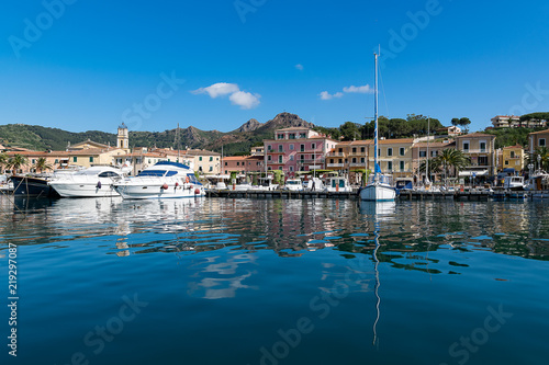 vista di porto Azzurro Isola D'Elba © fotoforfun