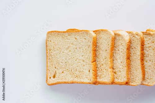 Sliced fine whole wheat bre...