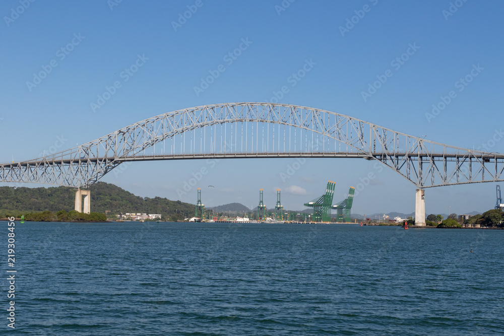 Naklejka premium Bridge of the Americas - Panamá Canal - Panamá