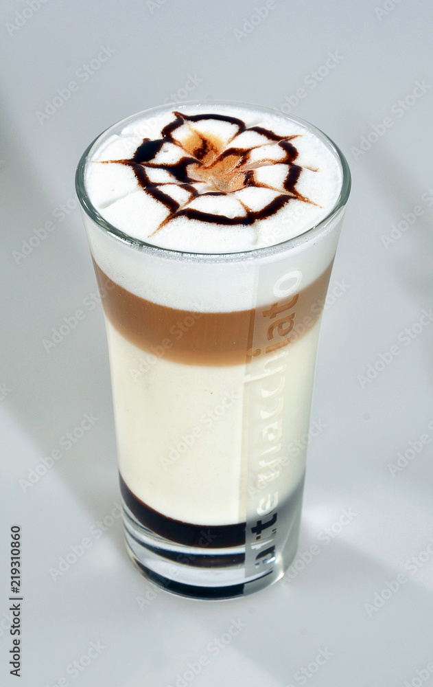 Kaffee, Latte Macchiato, Chocolate Macchiato, Crema, Kakao, Muser,  Schichten, Glas Aufschrift Stock Photo | Adobe Stock