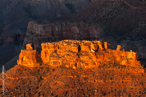 Fotografi Detail of a rocky outcrop at sunset in Grand Canyon National Park, Arizona, USA