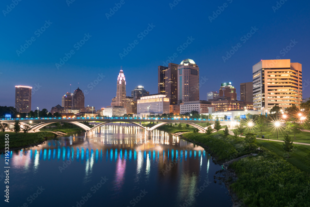 Fototapeta premium Columbus, Ohio City night skyline