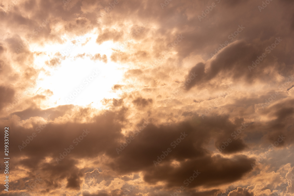 Obraz premium colorful dramatic sky with cloud at sunset