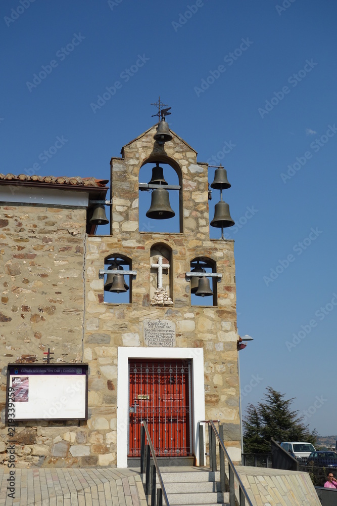 Obraz premium krichentor mit 6 glocken