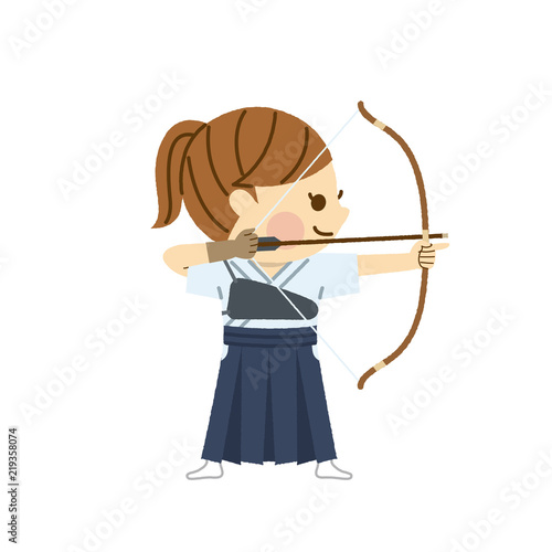弓道をする女性