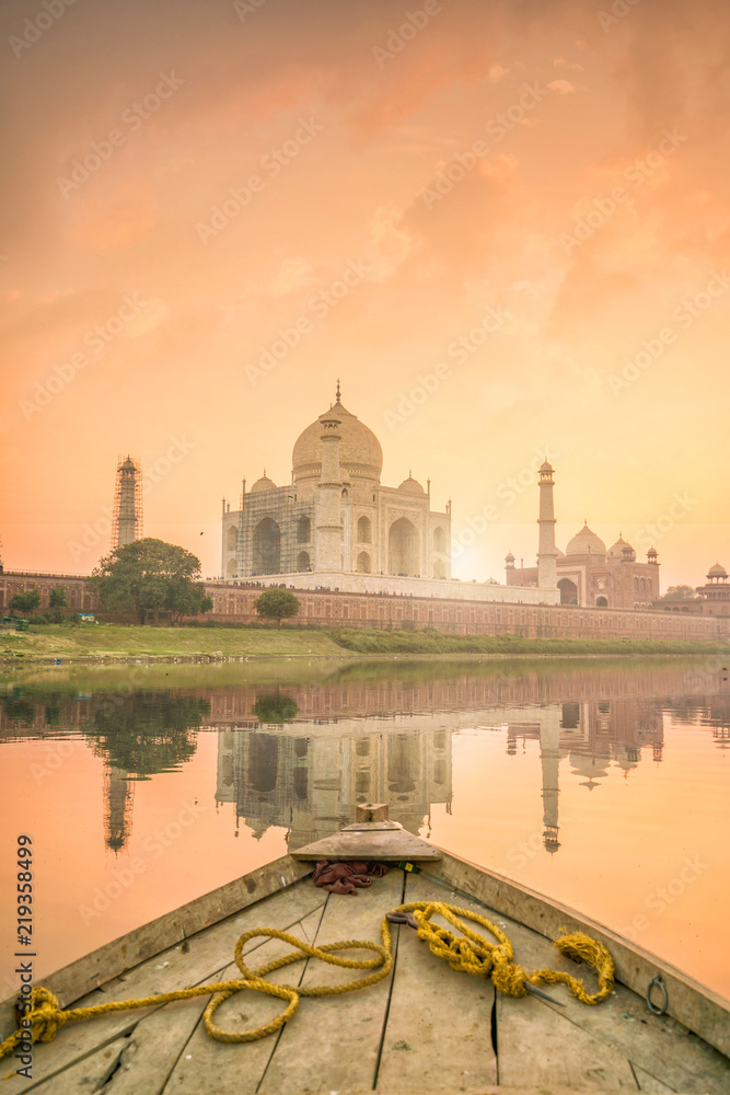 Panoramic view of Taj Mahal at sunset