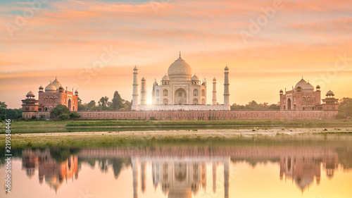 Panoramic view of Taj Mahal at sunset