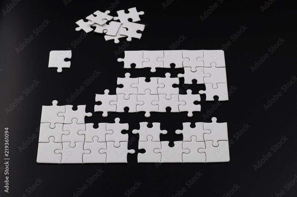 Jigsaw puzzle not complete