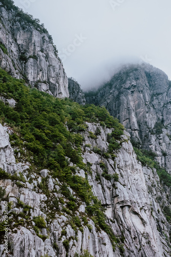 El púlpito, visto desde el fiordo. Noruega