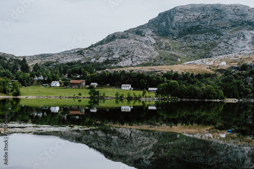 Paisaje reflejado. Noruega