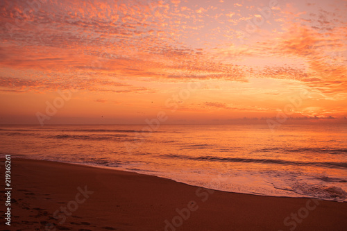 Fototapeta Naklejka Na Ścianę i Meble -  Sunrise over the Atlantic